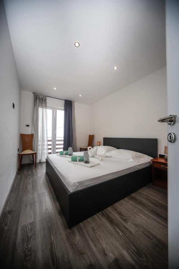 Apartment Nikola Матульи Экстерьер фото