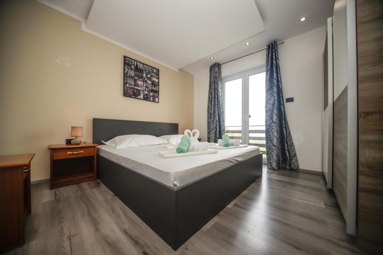Apartment Nikola Матульи Экстерьер фото