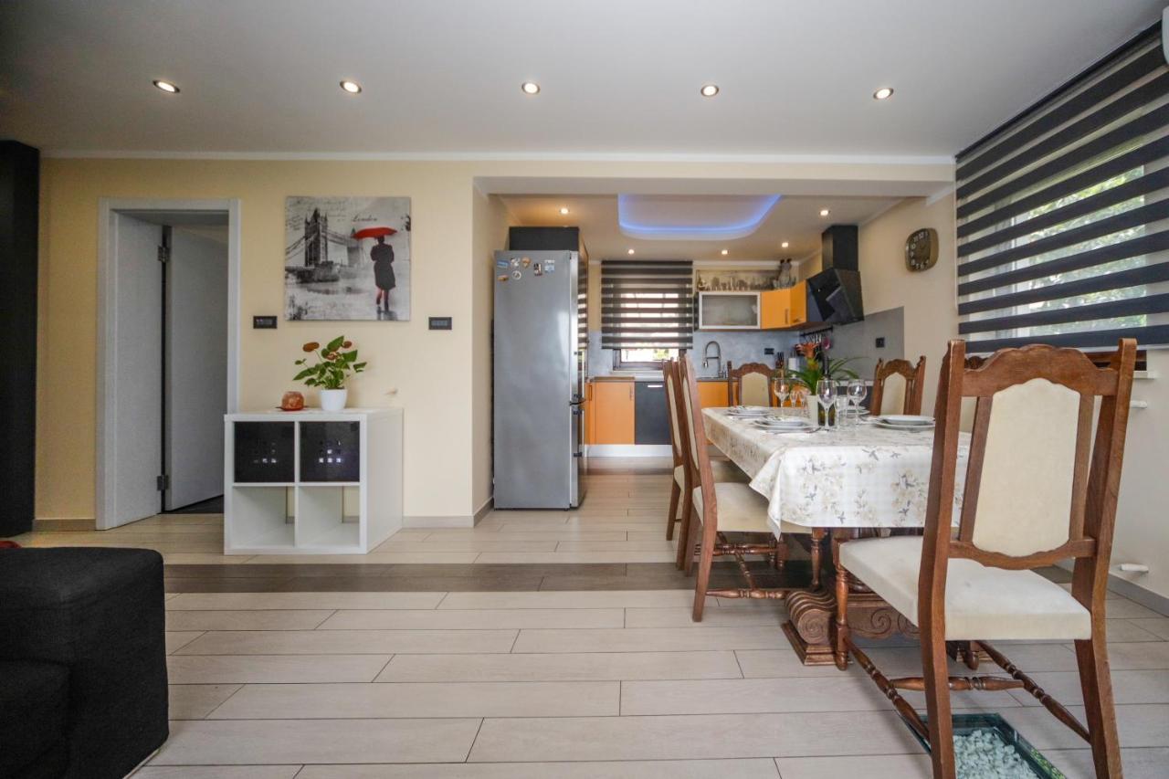 Apartment Nikola Матульи Экстерьер фото