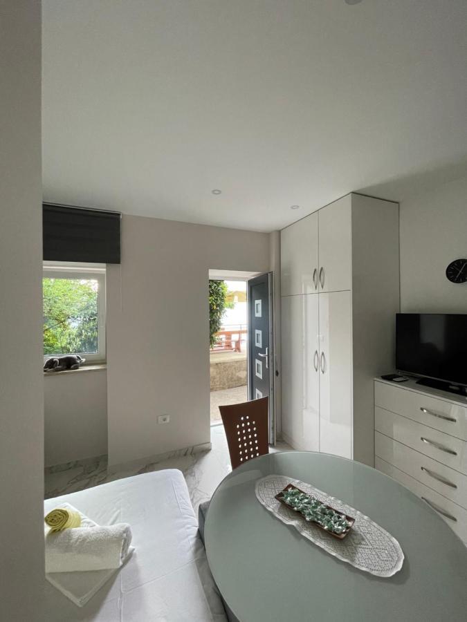Apartment Nikola Матульи Экстерьер фото